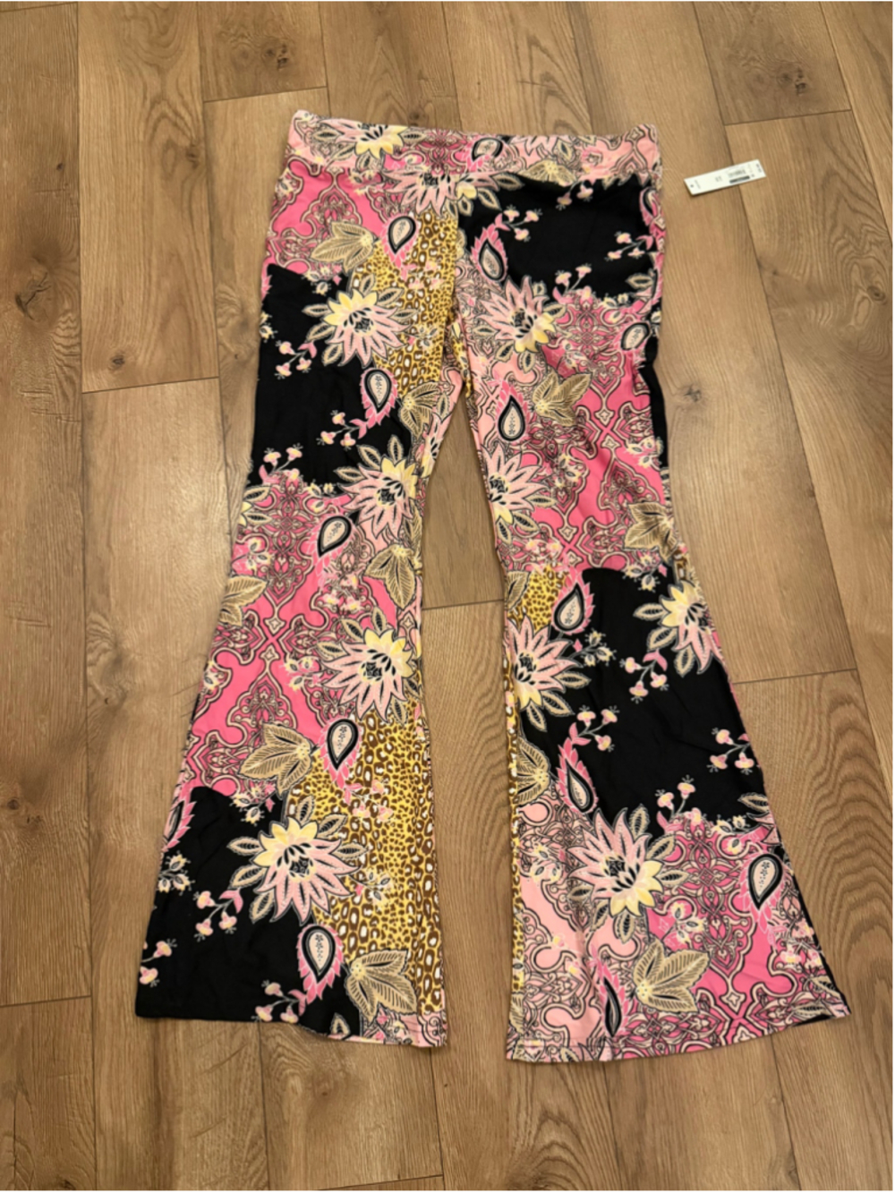 NEW Super Soft No Boundaries High Rise Stretch Flare Pants Paisley 2X